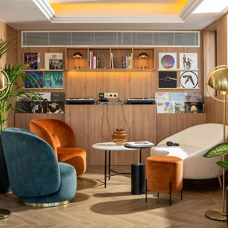 Ocean Drive Szálloda