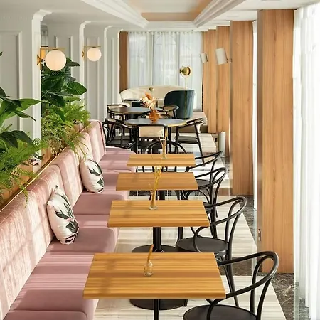 Ocean Drive Szálloda 4*