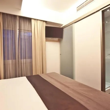 Ocean Drive Otel 4*