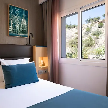 Ocean Drive 4*